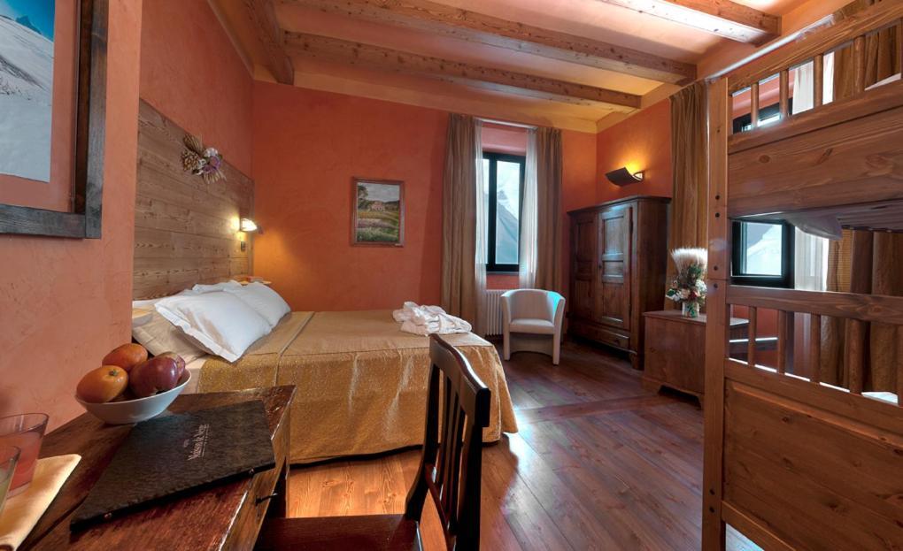 Re Delle Alpi Resort & Spa, 4 Stelle Superior La Thuile Rom bilde